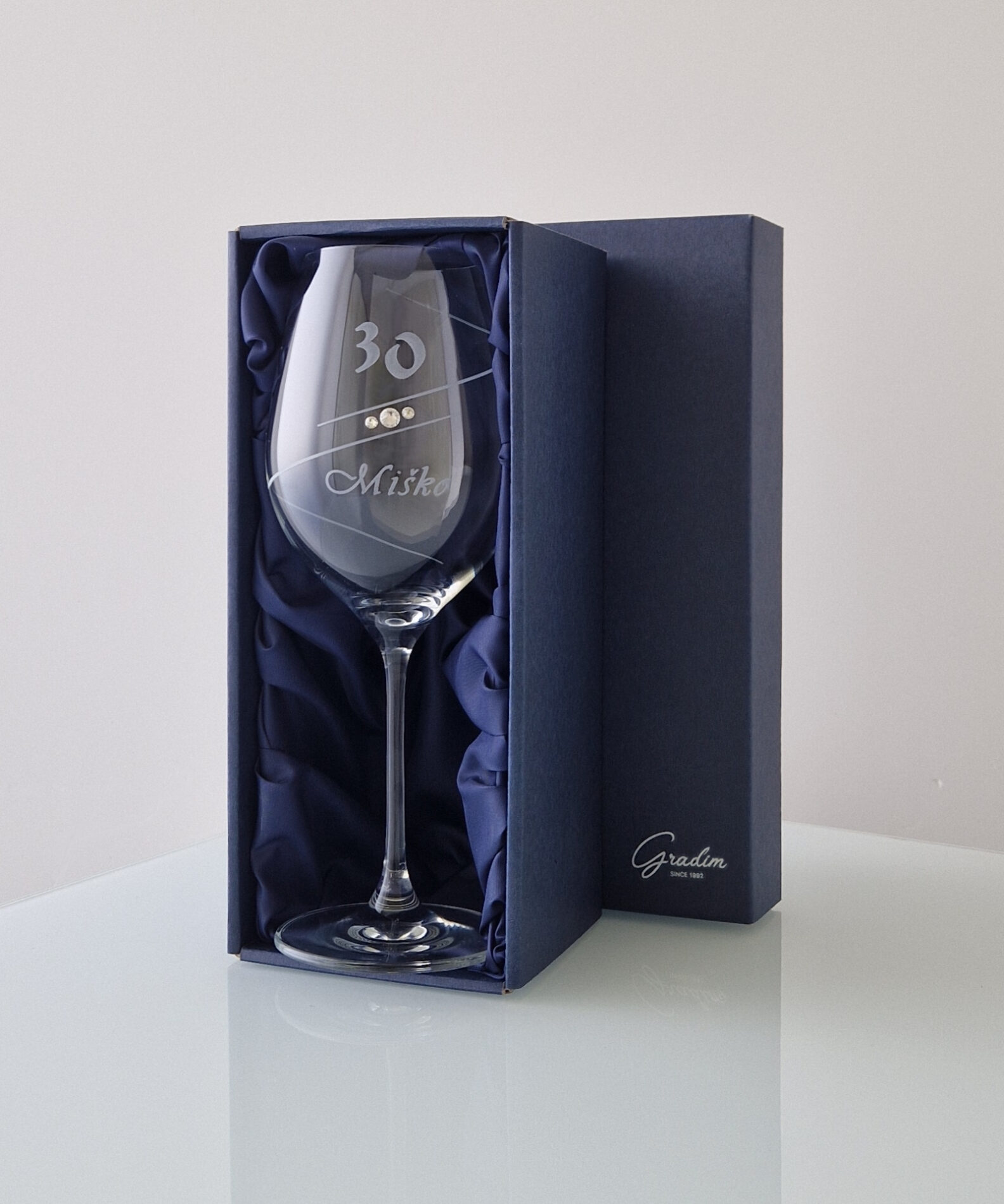 Výročná čaša 470 ml s menom, Spiral Gradim crystals - Image 2